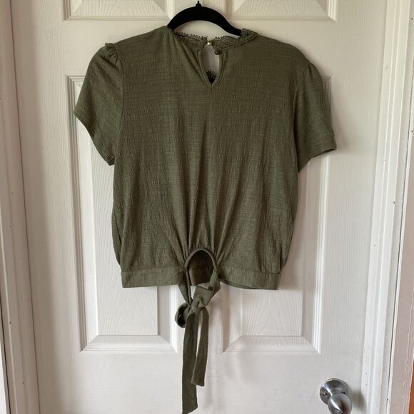 Self Esteem Blouse Women’s Size Small Short Sleeve Tie Bottom Lace Keyhole Green - Picture 6 of 11